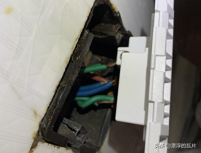 公牛g25开关插座怎么安装,公牛开关插座g12拆装