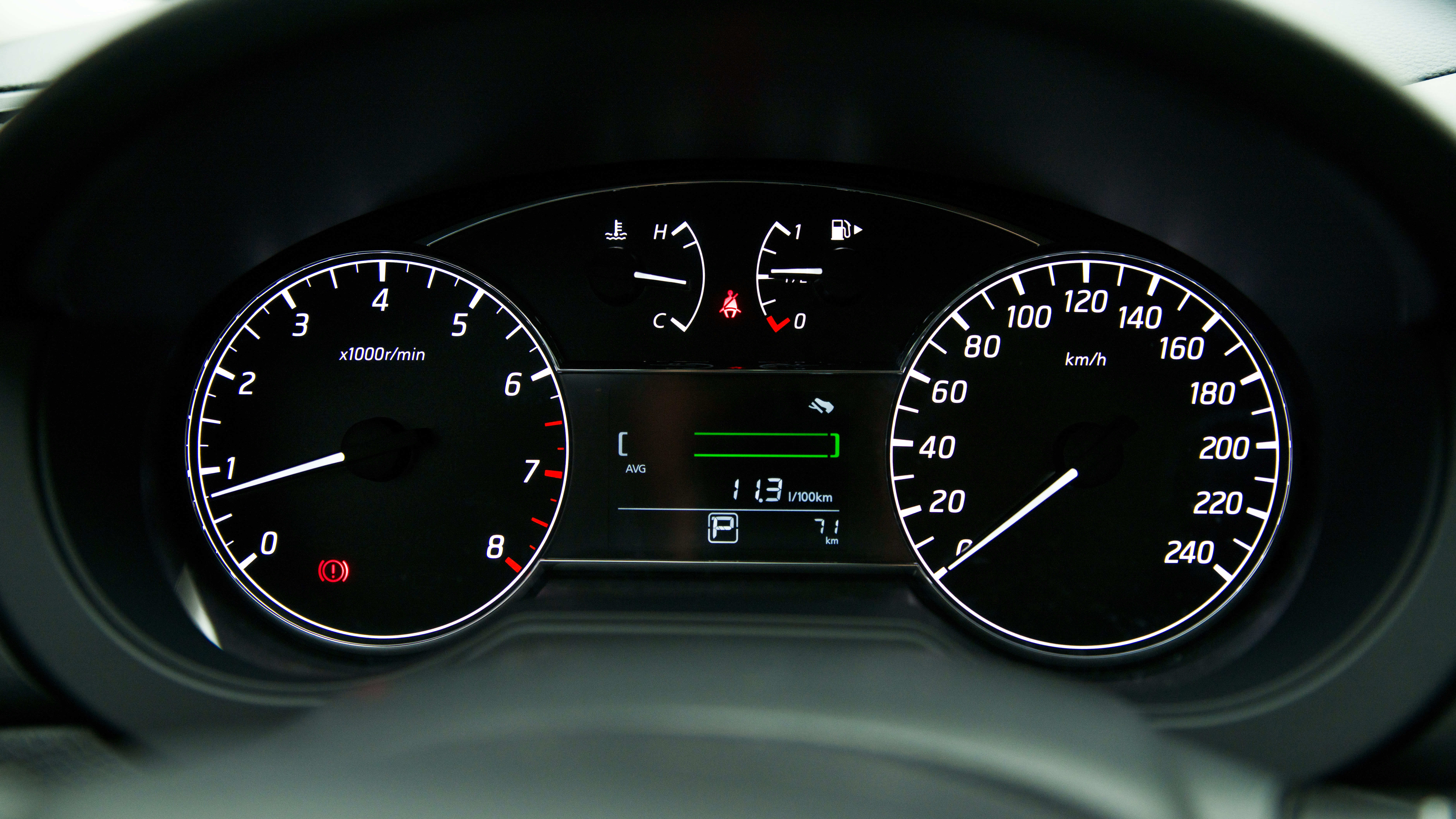 骐达拍的行车风景,骐达下雪天