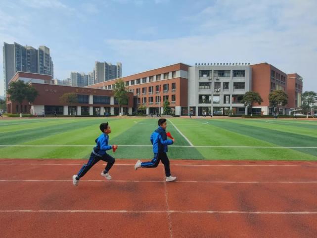 华师附小南沙学校怎样,南沙湾区实验学校pk南沙华师附小