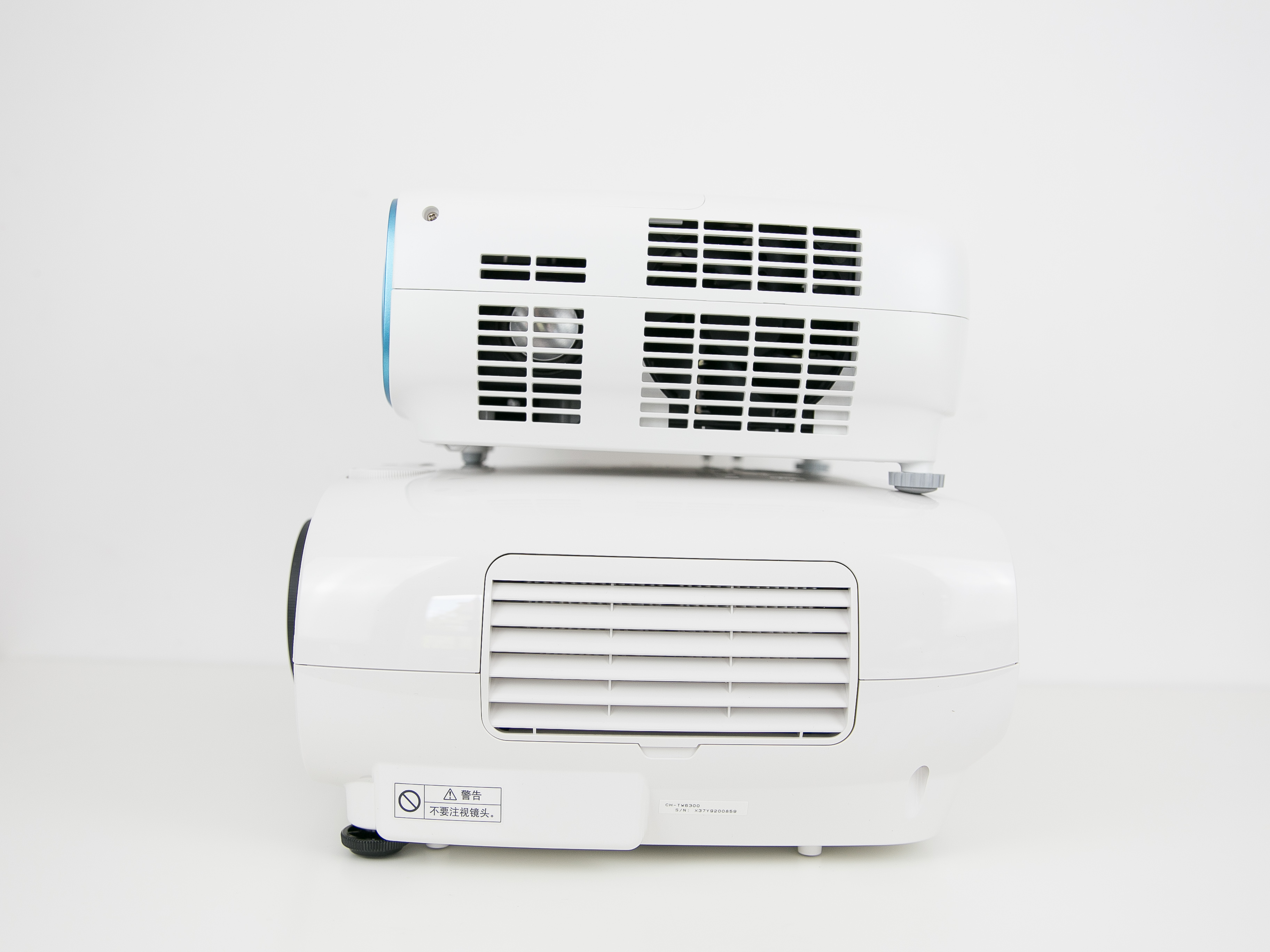 4k投影看1080p效果,全面屏对比