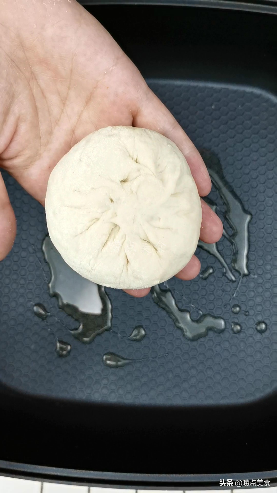 舌尖导演陈晓卿小龙虾,舌尖上的水煎包做法