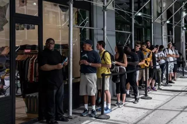 顶级潮牌supreme,supreme第一潮牌