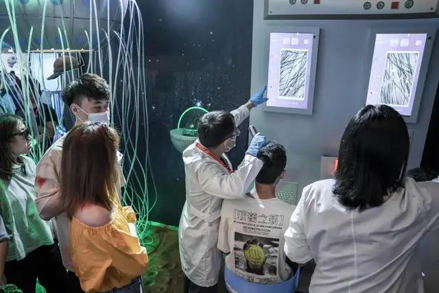 2000元左右的防晒帽子,1000元以上高档防晒帽子