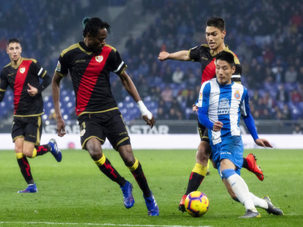 留洋足球青训去哪个国家好,留洋和青训