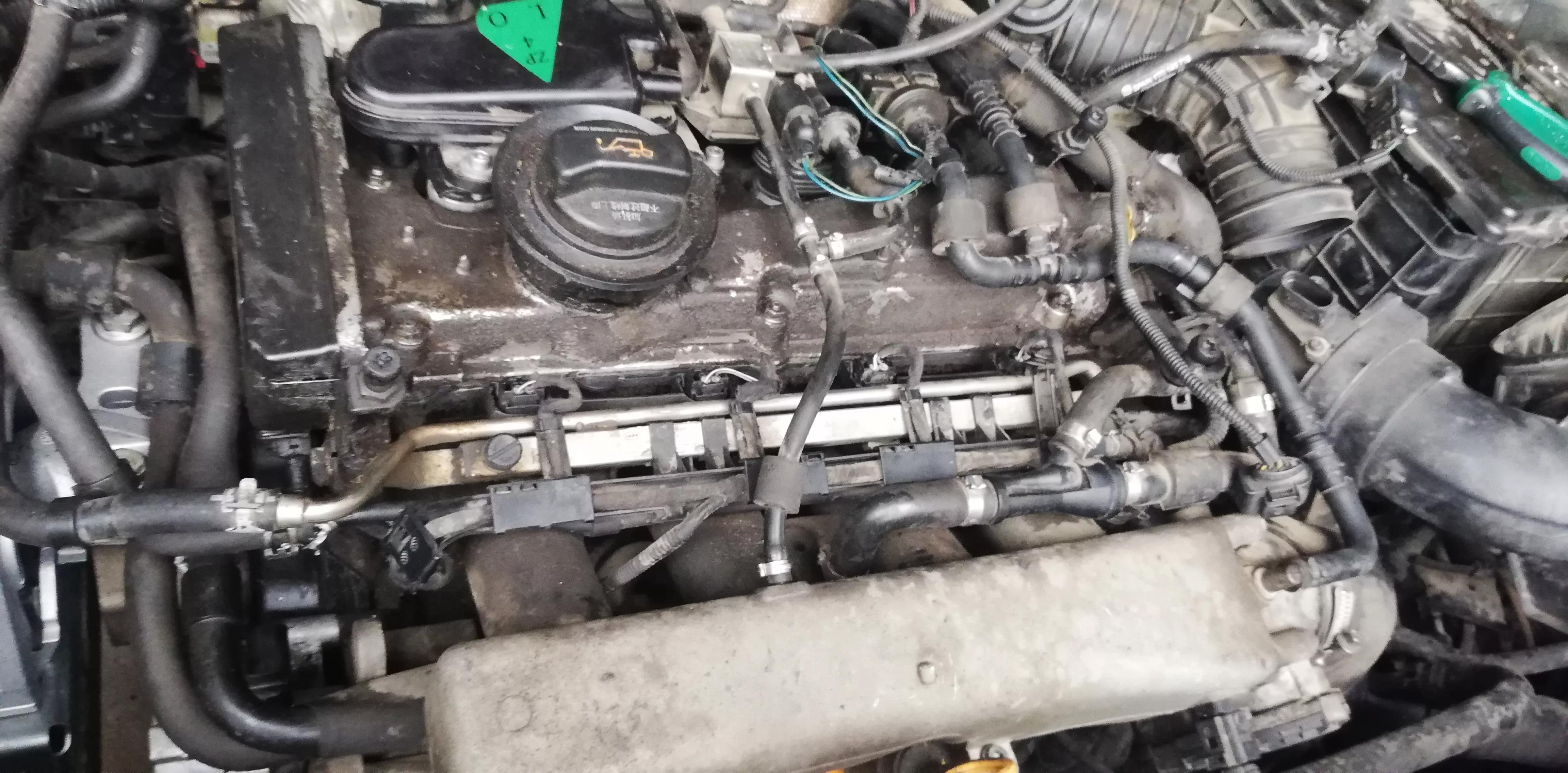 车驾驶室里有废气味是怎么回事,车内闻到废气味是怎么回事