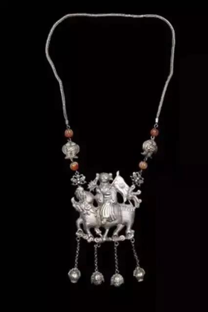 古代双寿长命锁,古人颈饰长命锁