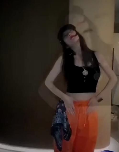 李小璐最新自拍秀小蛮腰,李小璐热舞大秀小蛮腰