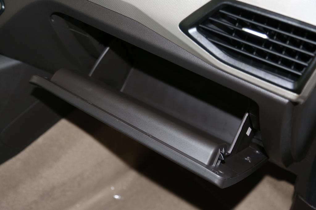 五菱宏光新款皮实,目前五菱宏光最新款车型