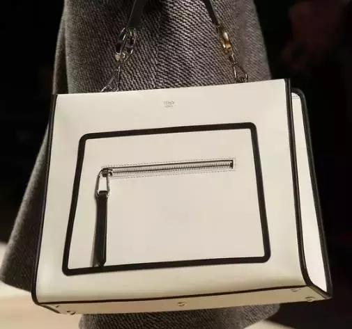 真皮包包怎么保养不会开裂,怎样保养包包更有光泽度