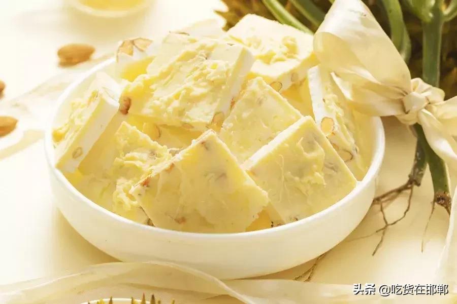 萌牛炒酸奶夏季解暑必备,夏日清爽的炒酸奶后期做法