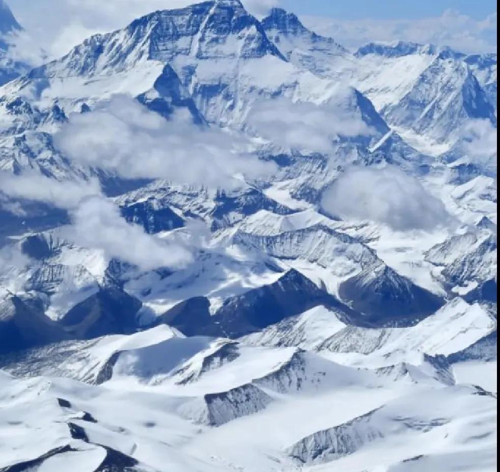 世界第一峰珠穆朗玛峰,珠穆朗玛峰最佳登峰时间