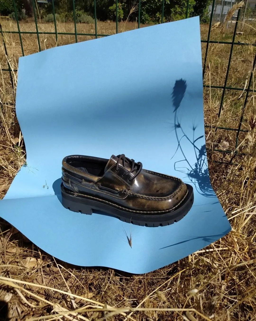 有买鞋焦虑的人看看它，让你的脚趾头也能穿上「极简」和「先锋」