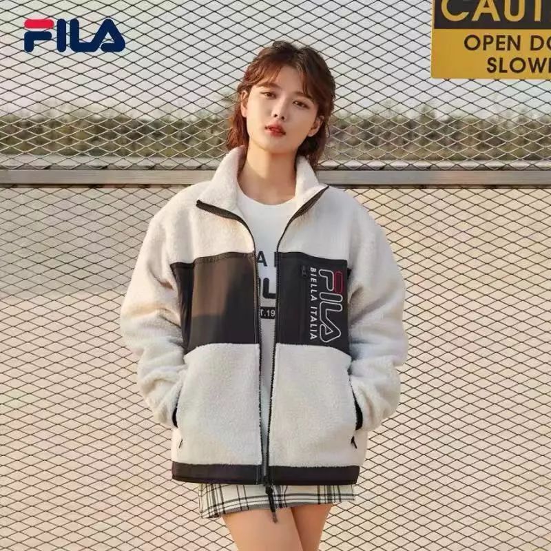 杨幂魏大勋真的是情侣吗,杨幂魏大勋情侣装现身同一小区