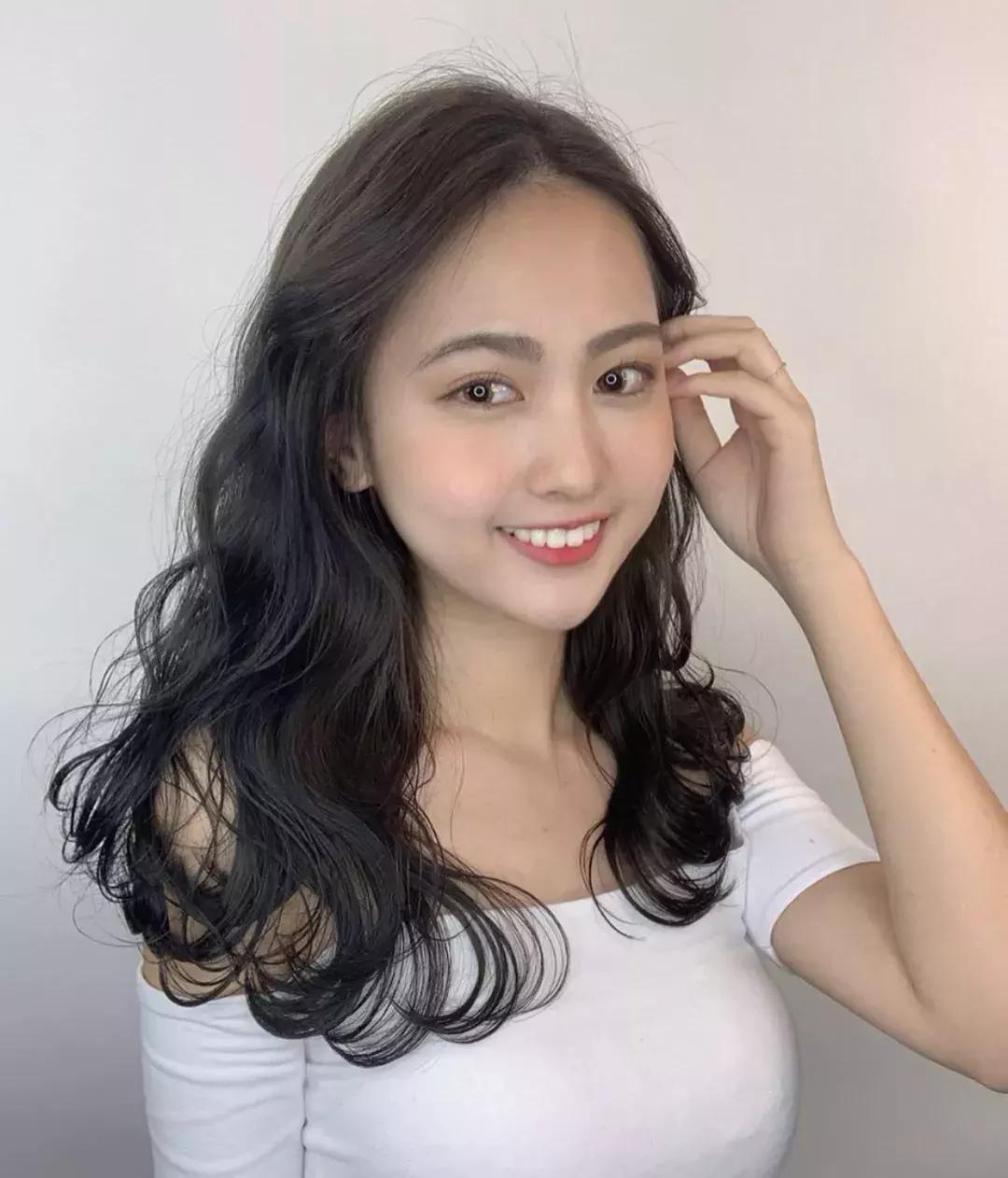 根据脸型设计发型大脸适合的发型,适合大脸圆脸方脸修饰脸型的短发