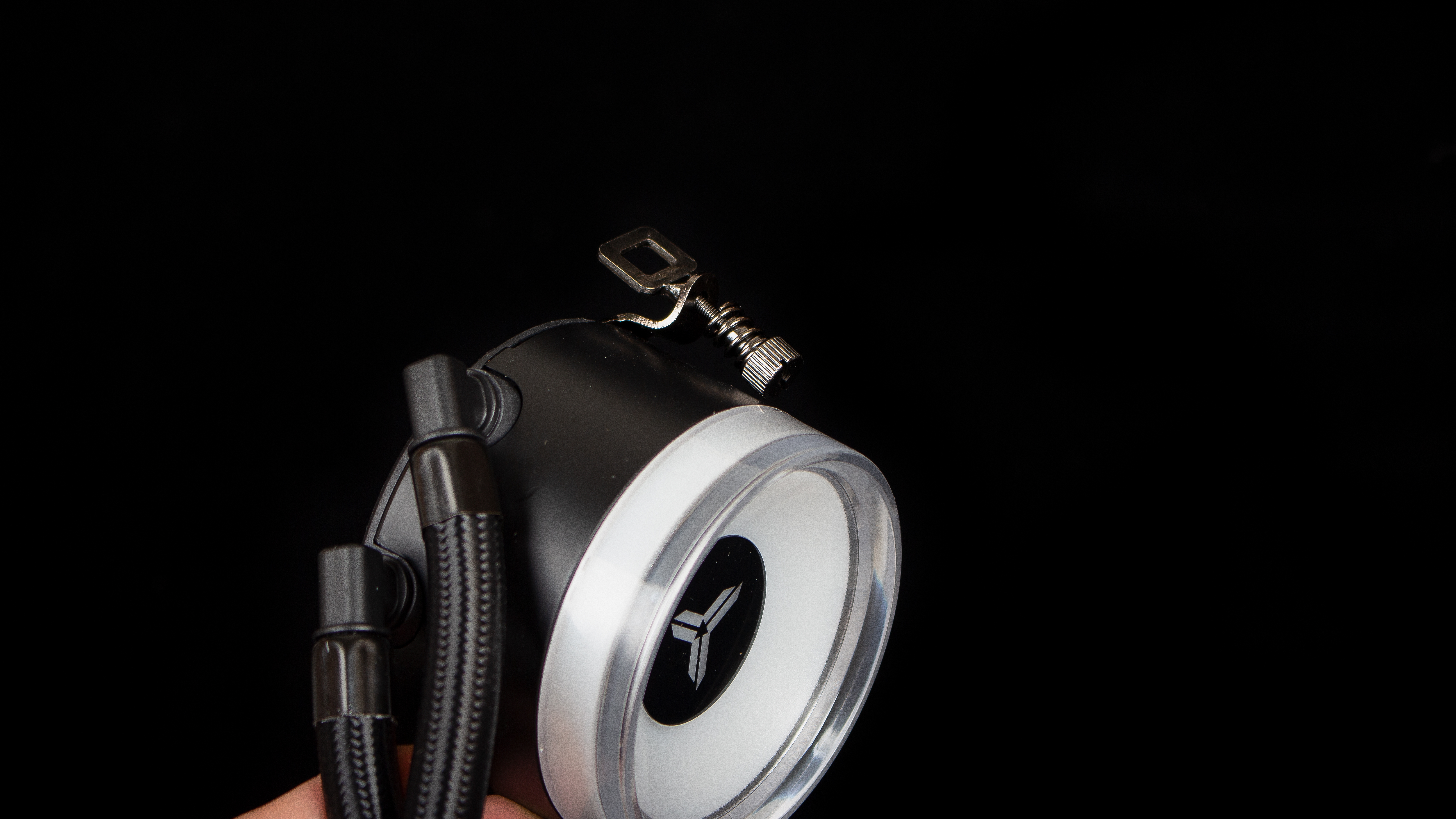 49年入国军？3700X+B550+2070S够用*党**装机