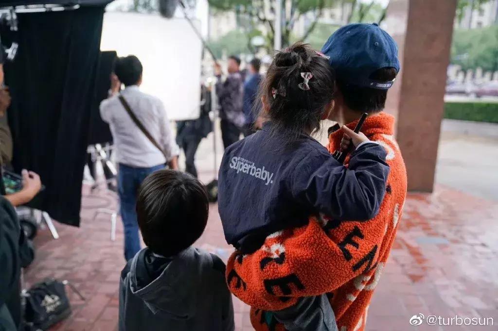 孙俪微博点赞了多少人,孙俪微博发文结婚9周年内容