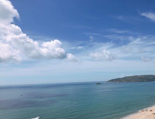 30平方米超大泳池,2000平无边泳池