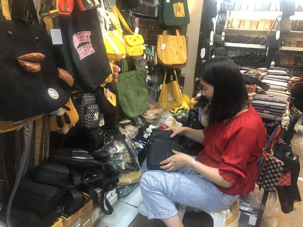 郑州大同路箱包批发,大同路箱包批发市场