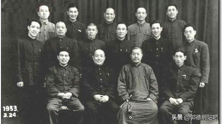 一出《学电台》，百年相声史