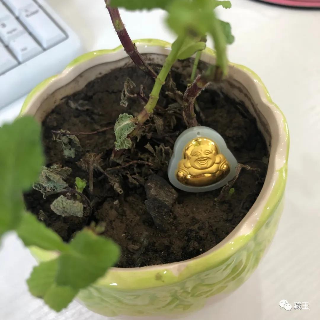 金镶玉含金量少可以卖吗,金镶玉的玉不值钱吗