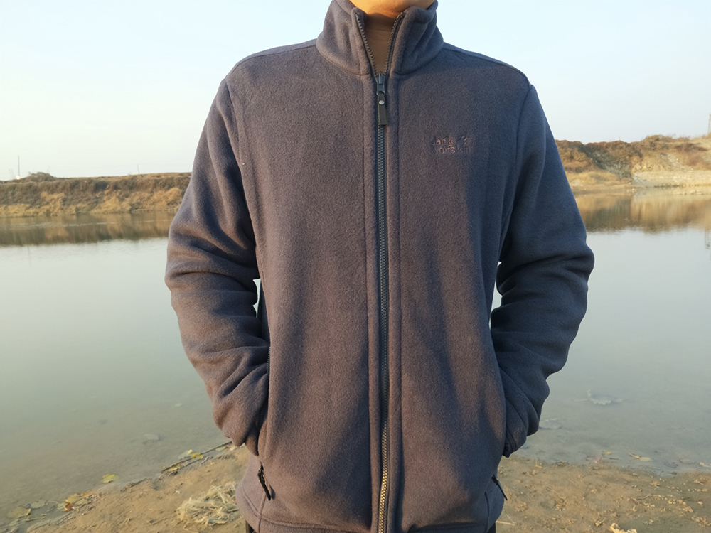 狼爪登雪山冲锋衣推荐,男士登山冲锋衣狼爪