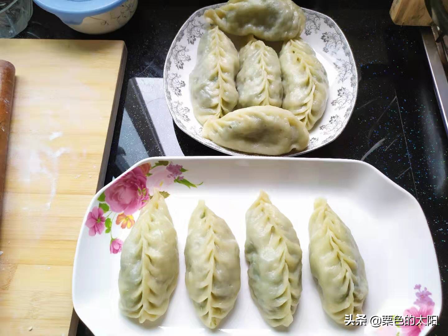 茴香鸡蛋香菇粉条大蒸饺,茴香苗猪肉蒸饺