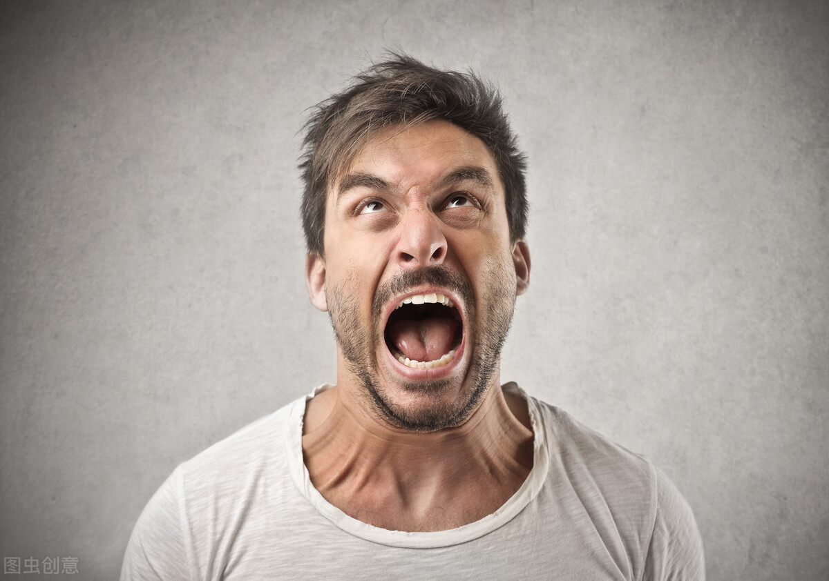 “和暴脾气的卢先生斗法，我就看着你作！”