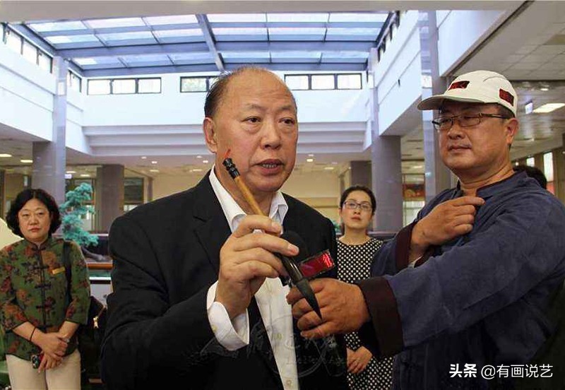 田英章的书法为什么有争议,田英章书法如何啊