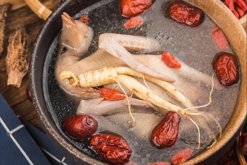 鸽子和鸡煮什么汤好喝,一鸽胜九鸡炖法