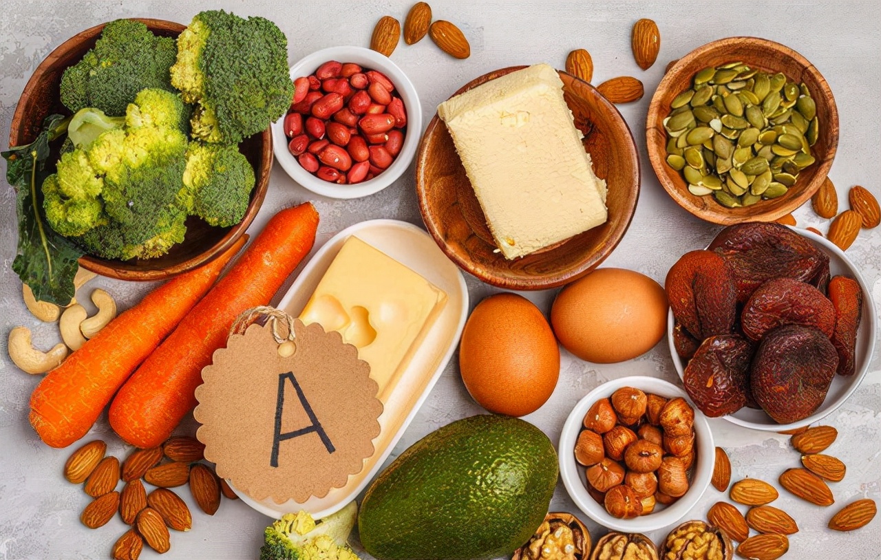 慢性咽炎为何会“找”你？提醒：或与4个因素有关，打呼噜算一个