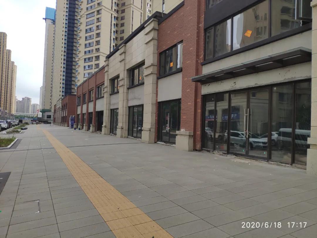 这样的社区底商，太过于真实