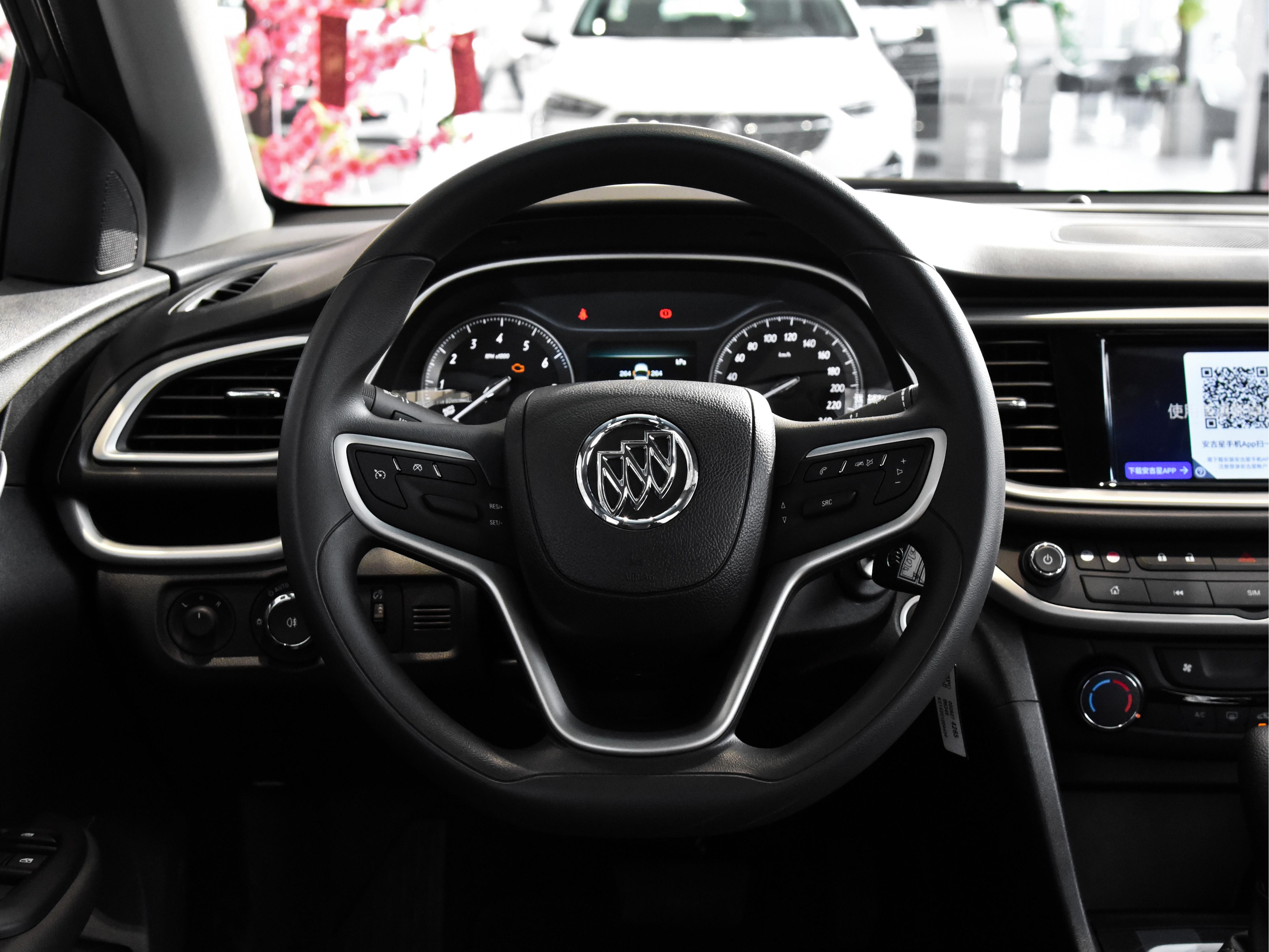 性价比高油耗低8万以下的车,五万左右的别克英朗