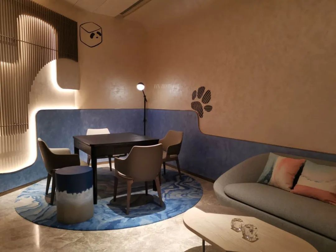 亮相一周，成都W酒店口碑就糊了？