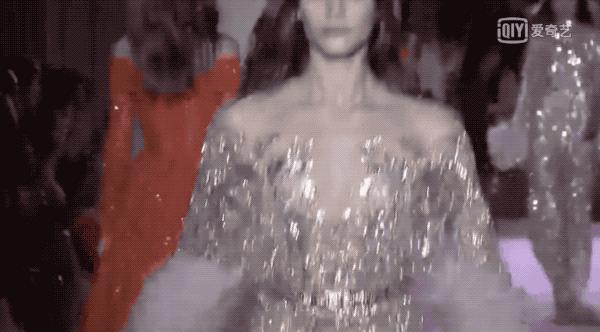 黎巴嫩爆炸发生后,巩俐章子怡的挚爱无声落泪……