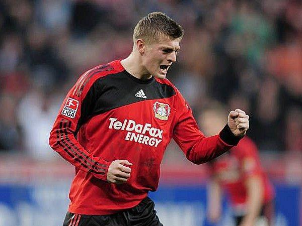 哈维和皮尔洛的关系,哈维和克罗斯哪个强