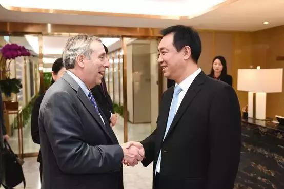 哈佛校长一行造访恒大总部,哈佛校长访问恒大