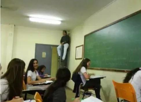 有个搞笑的老师是怎样的体验,有个逗逼是什么体验