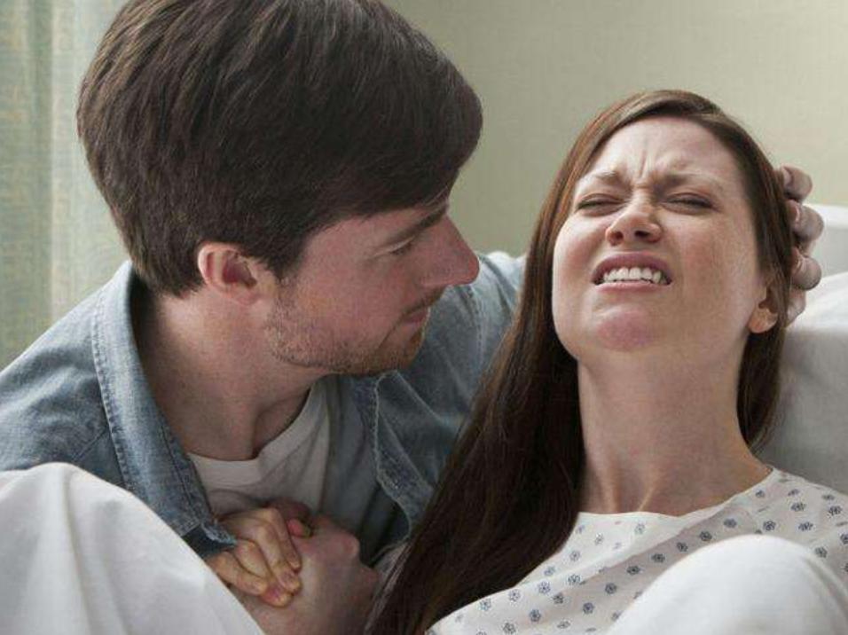 剖腹产妈妈多痛,剖腹产后妈妈遭罪