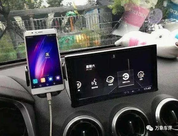 车上只有aux怎样放usb,任何一辆车都有哪些插口