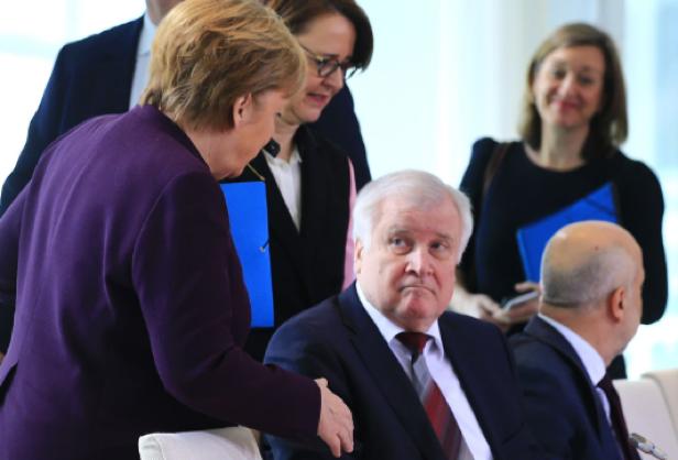 不戴口罩,德甲照踢,确诊上千的德国为什么如此淡定?