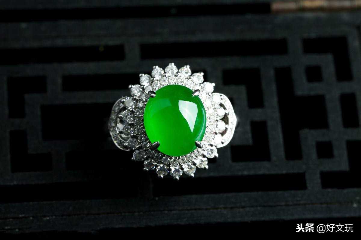 属相马戴什么文玩,每个属相适合佩戴什么文玩