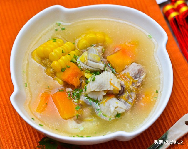 墨鱼能和当归党参黄芪一起炖汤吗,墨鱼汤配什么炖汤