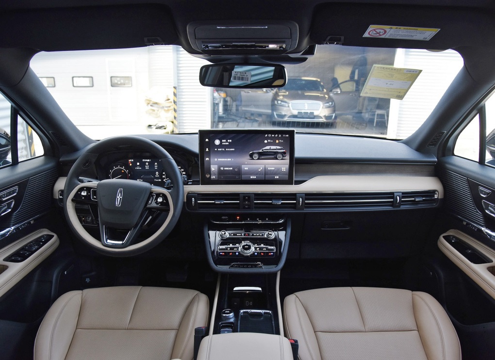 林肯冒险家顶配车型体验,林肯冒险家suv试驾视频