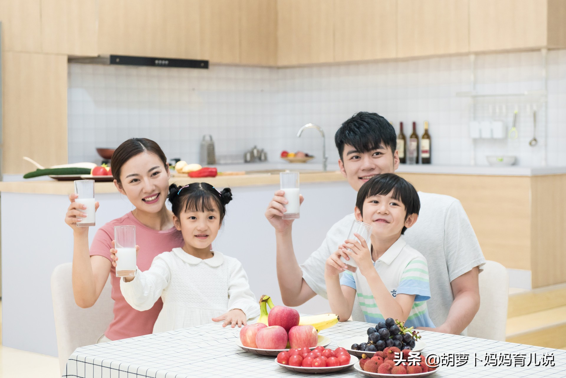 14岁左右女孩吃什么才能增高,孩子身高矮吃增高药有效吗