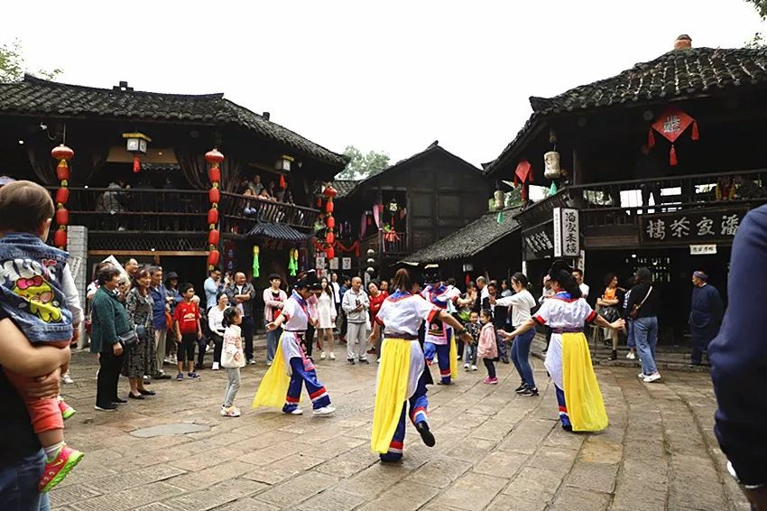 又是人间四月天踏青赏花正当时,正是人间芳菲时