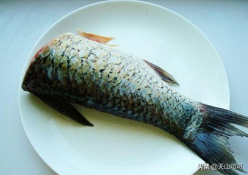 做水煮鱼用草鱼还是花鲢,做水煮鱼用草鱼好还是花鲢更好呢
