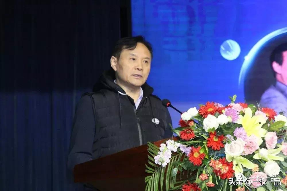 河南一校一品课间操,河南一中学体育大课间