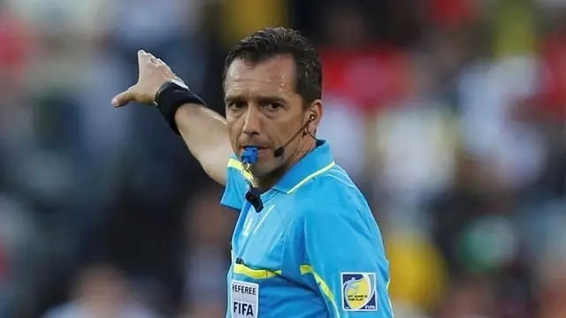 足球史上的十大黑哨比赛,足球裁判视角如何执法