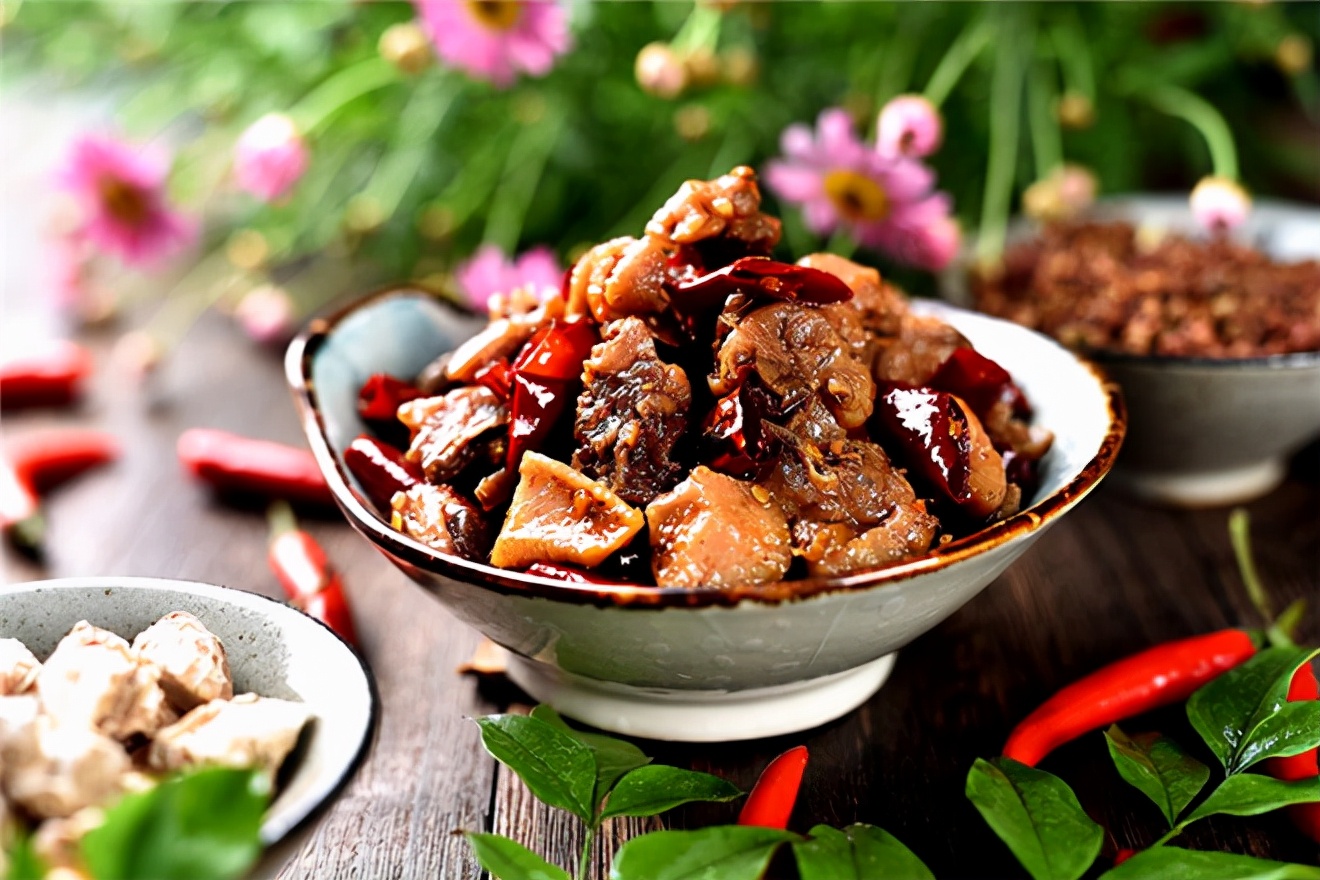 四川有什么特色的好吃的小吃,正宗的四川小吃什么最火爆又好吃