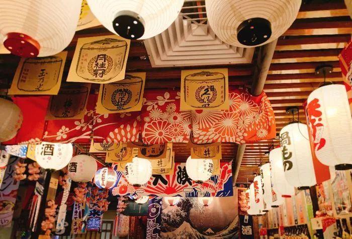 拔草打卡美食一条街,拔草各大美食品牌